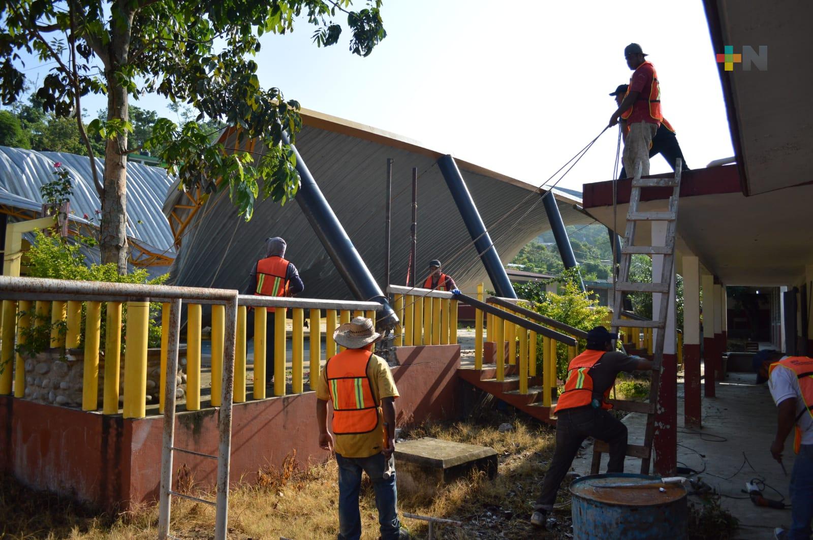 En Poza Rica, IEEV invertirá 19.5 mdp en reconstrucción de planteles afectados por  Grace