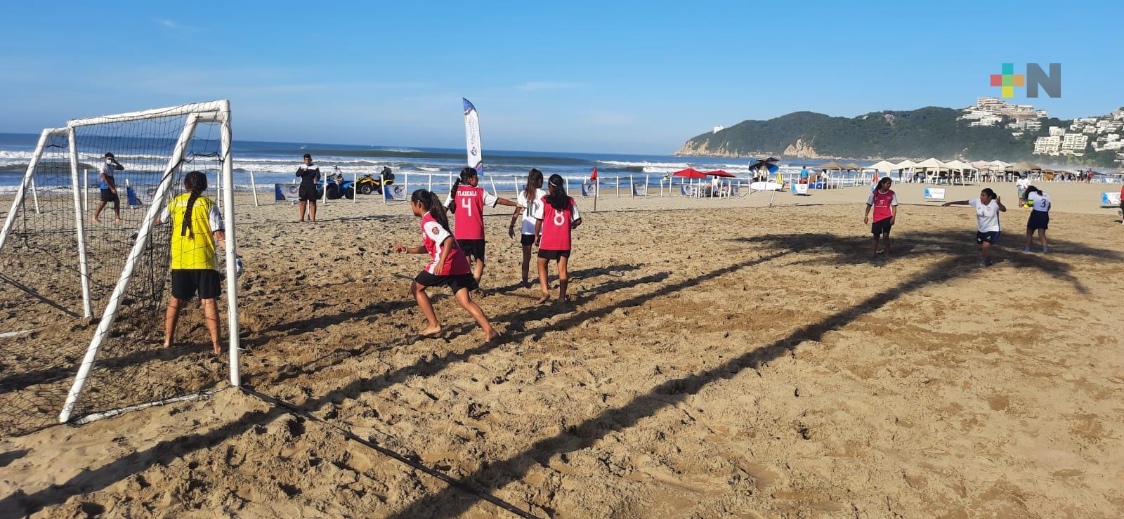 Brilla Veracruz en futbol en Festival Mar y Playa 2021
