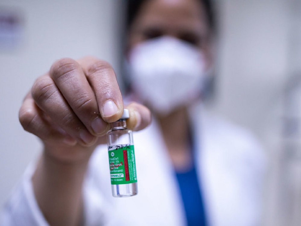 OMS denuncia que sigue habiendo millones de trabajadores médicos sin vacunar contra Covid-19