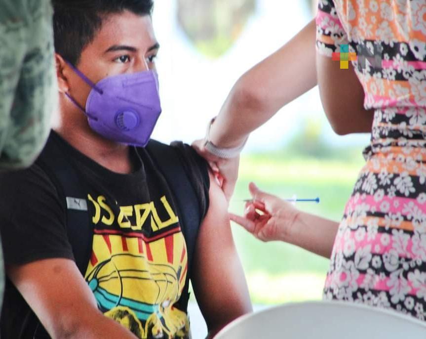 En Coatza, concluye vacunación de adultos contra COVID-19