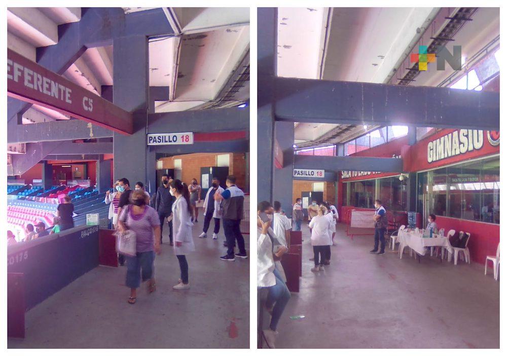 Asistencia regular en último día de vacunación anticovid para mayores de 30 años en municipio de Veracruz