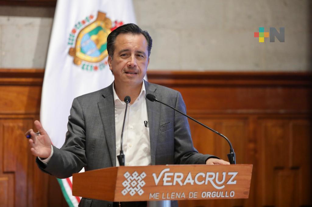 Gobernador Cuitláhuac García exhorta a los municipios a permitir asistencia regulada en panteones