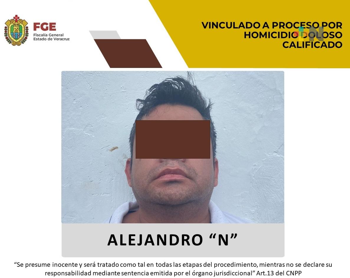 Vincula Juez a proceso a imputado por homicidio en el Barrio Xallitic