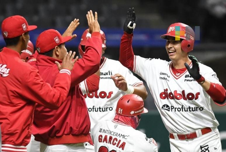 Los Diablos completaron la barrida al Águila-Leones