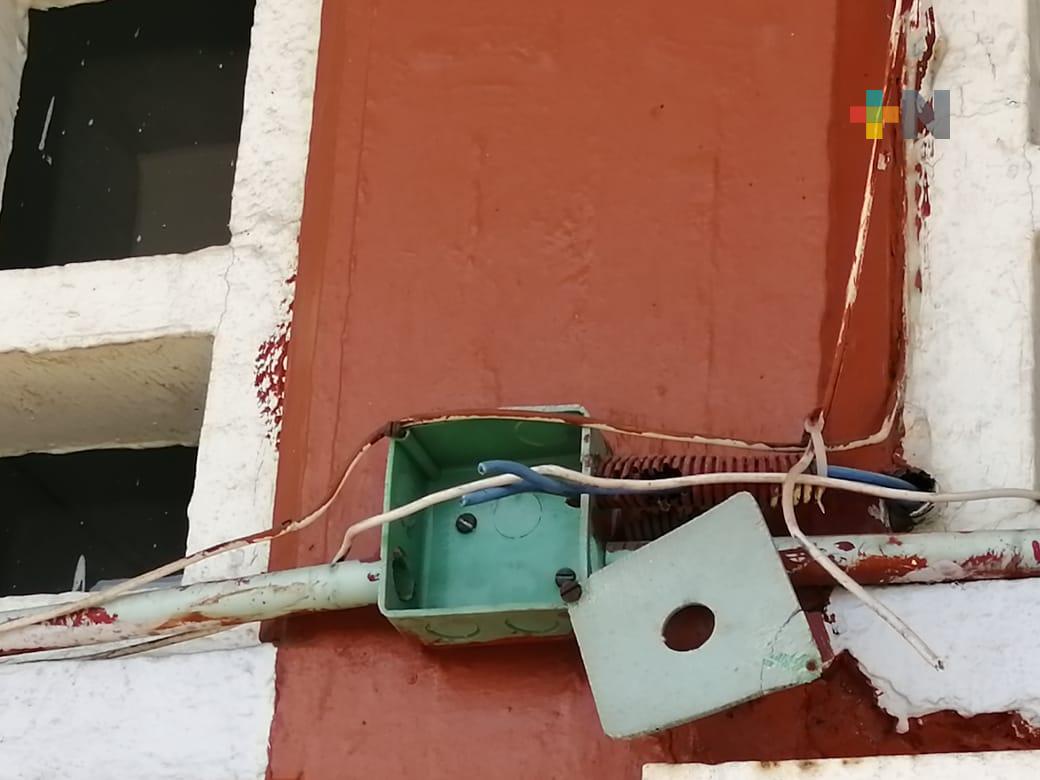 Vandalizan escuela «Mariana Rodríguez del Toro de Lazarín» de Veracruz