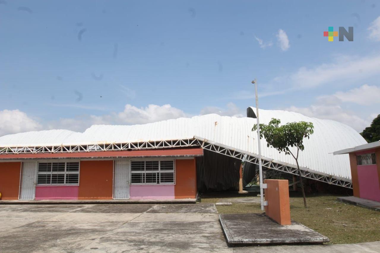 Se invertirán cerca de 200 mdp en escuelas del estado afectadas por «Grace»: Ricardo García