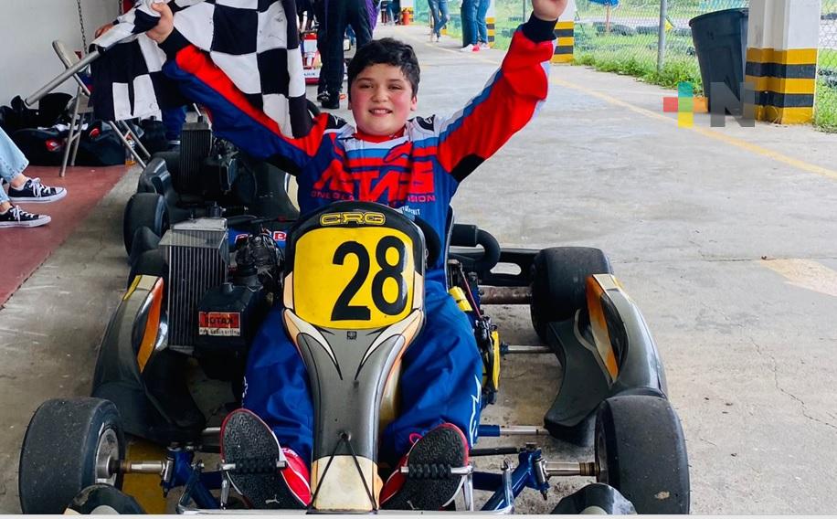 René Villegas trasciende en Go Karts del Autódromo Oasis