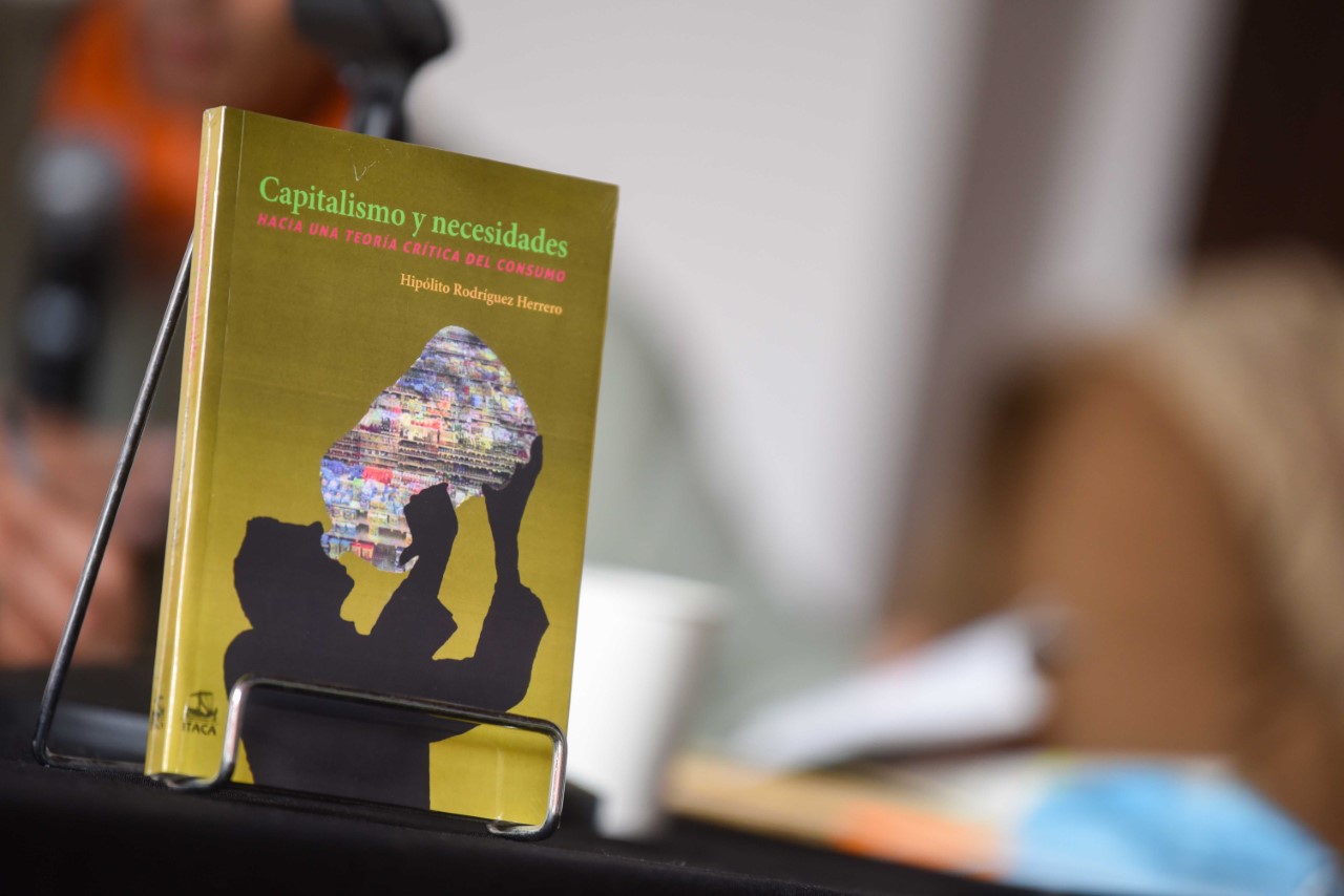 Inicia seminario Necesidades y Consumo en el Capitalismo en Xalapa