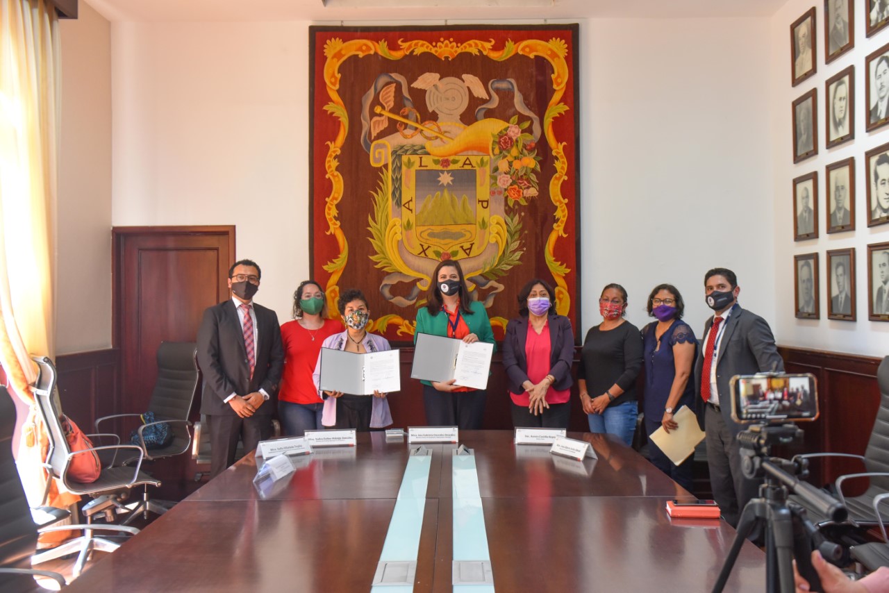 Firman convenio de colaboración IMM Xalapa y CEAV