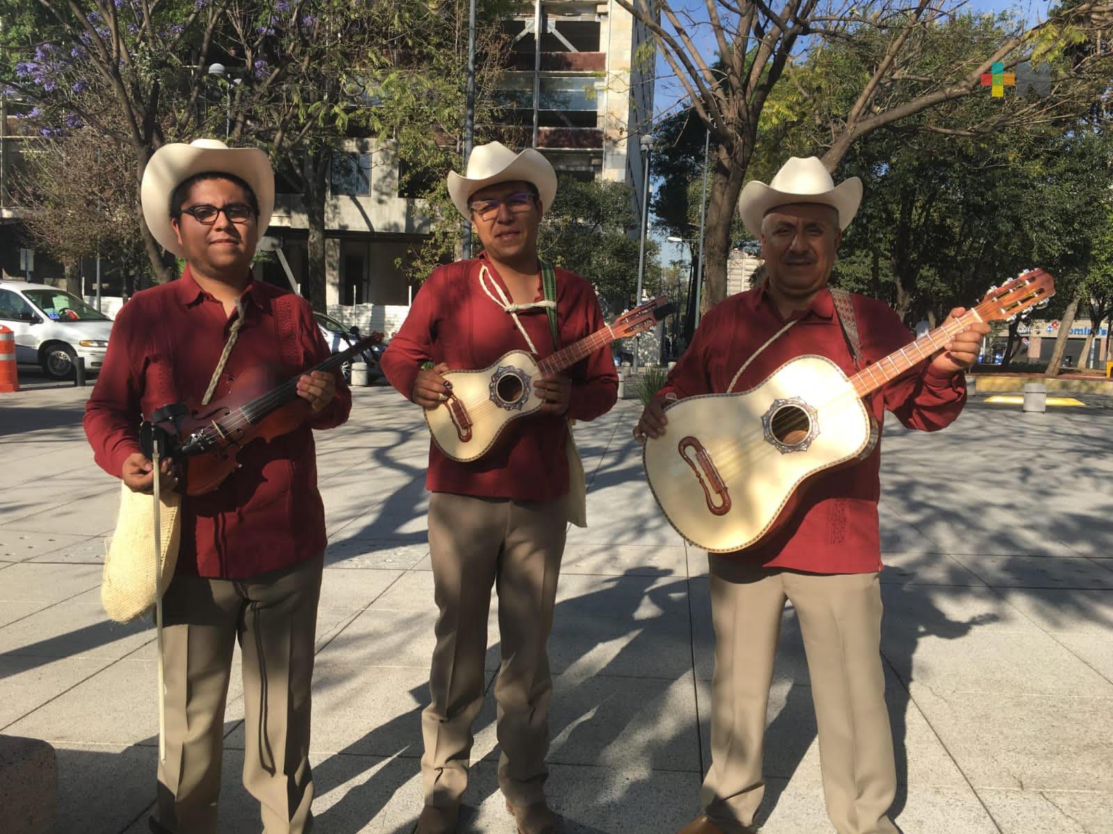 Presenta IVEC riqueza cultural de la Huasteca veracruzana en Los Pinos