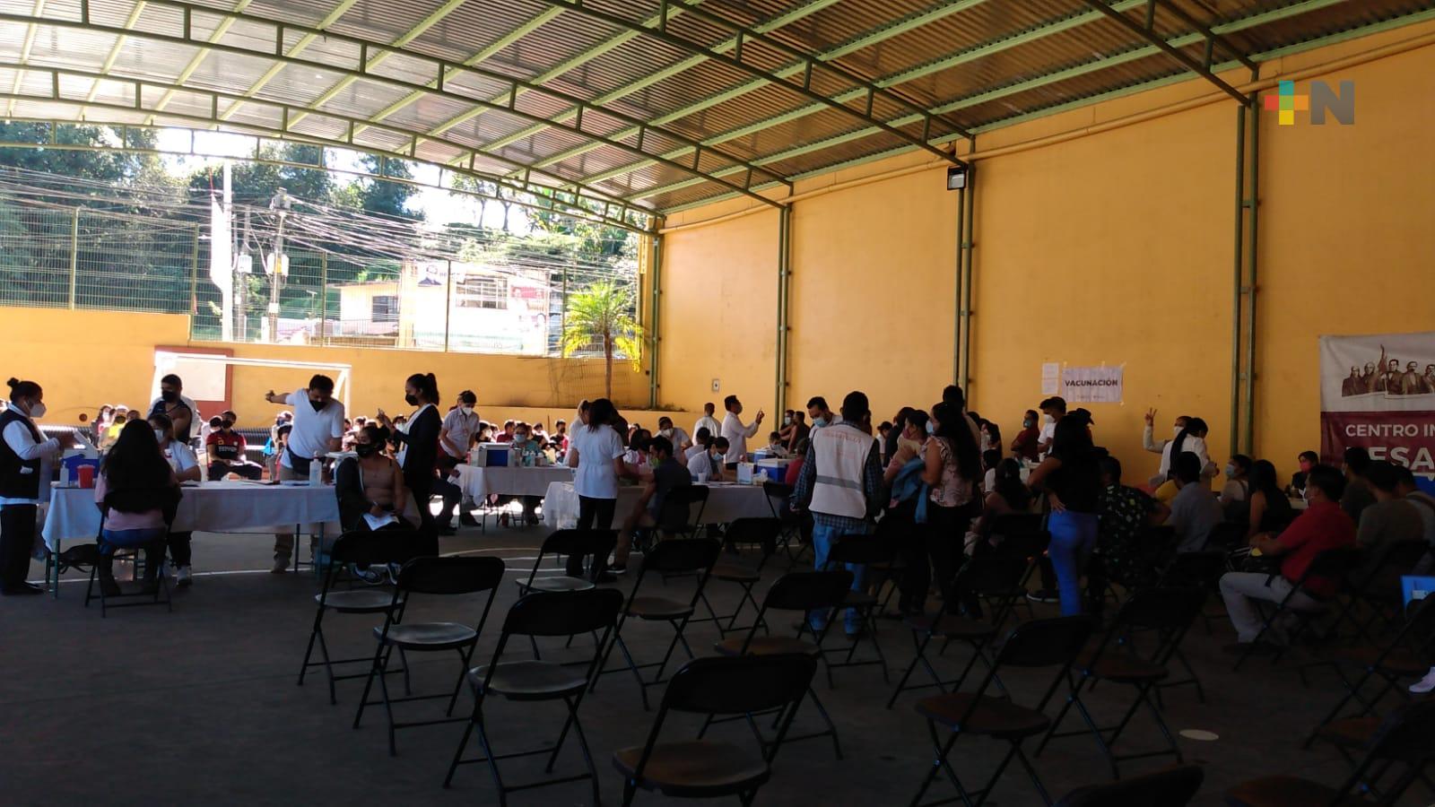 También aplicaron vacuna CanSino a jóvenes entre 18 y 29 años en San Andrés Tlalnelhuayocan