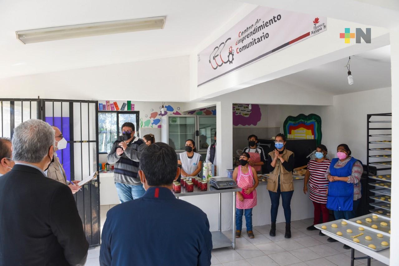 Inauguran Centro de Emprendimiento Comunitario El Moral