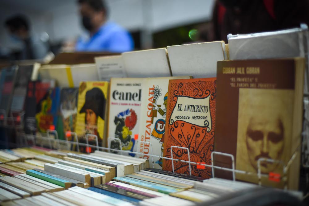 Inicia Feria Xalapeña del Libro FloreceLee 2021