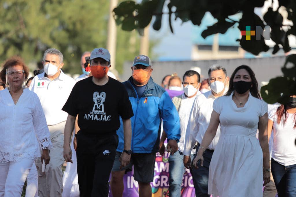 Segob e IVM realizaron Caminata por la Integración Familiar, en Coatzacoalcos