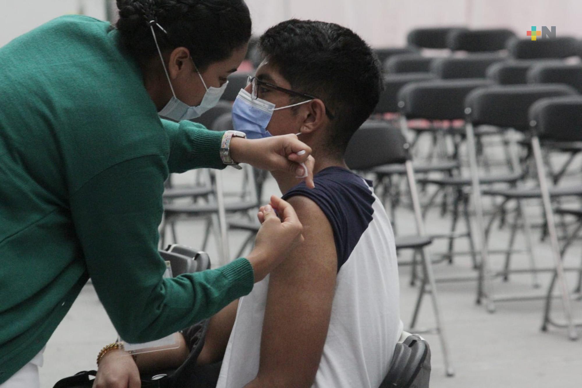 Éxito del Plan de Vacunación en Veracruz, resultado de la transformación del sector salud