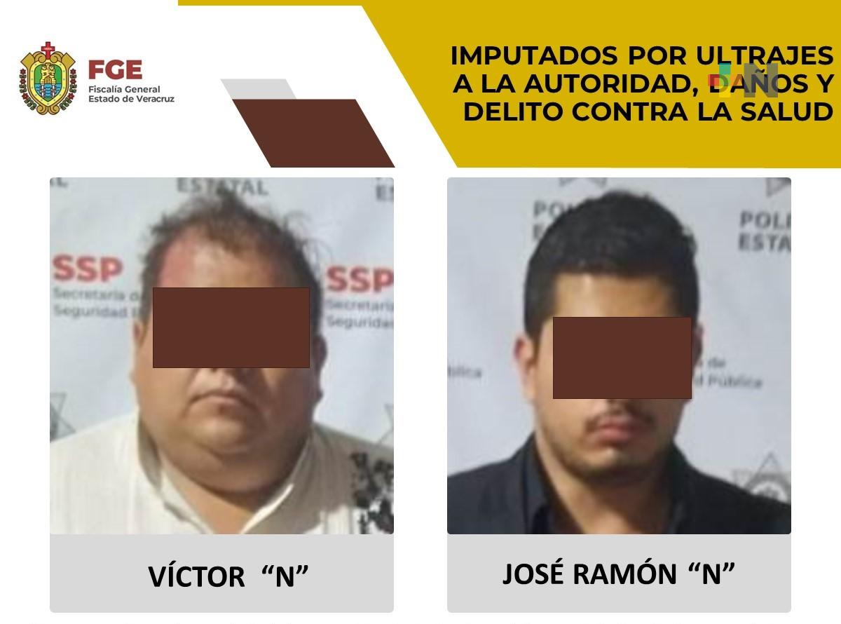 Por ultrajes a la autoridad, daños y delito contra la salud procede imputación de dos personas en Xalapa