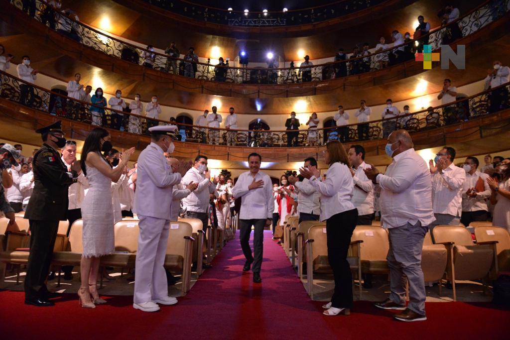 Cuitláhuac García rinde su tercer informe de labores