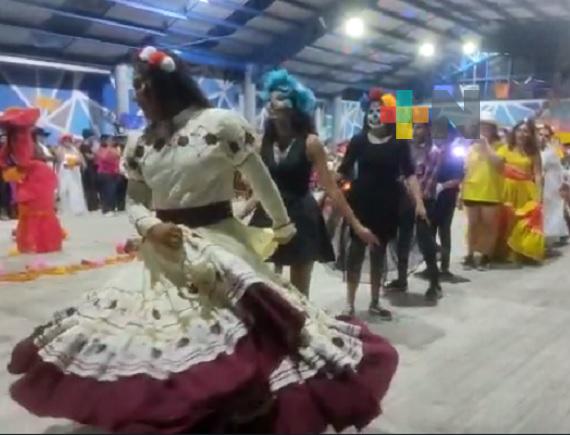 Comunidad de Amatlán realizó diversas actividades por Día de Muertos