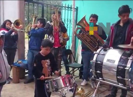En Huayacocotla, músicos celebran a Santa Cecilia