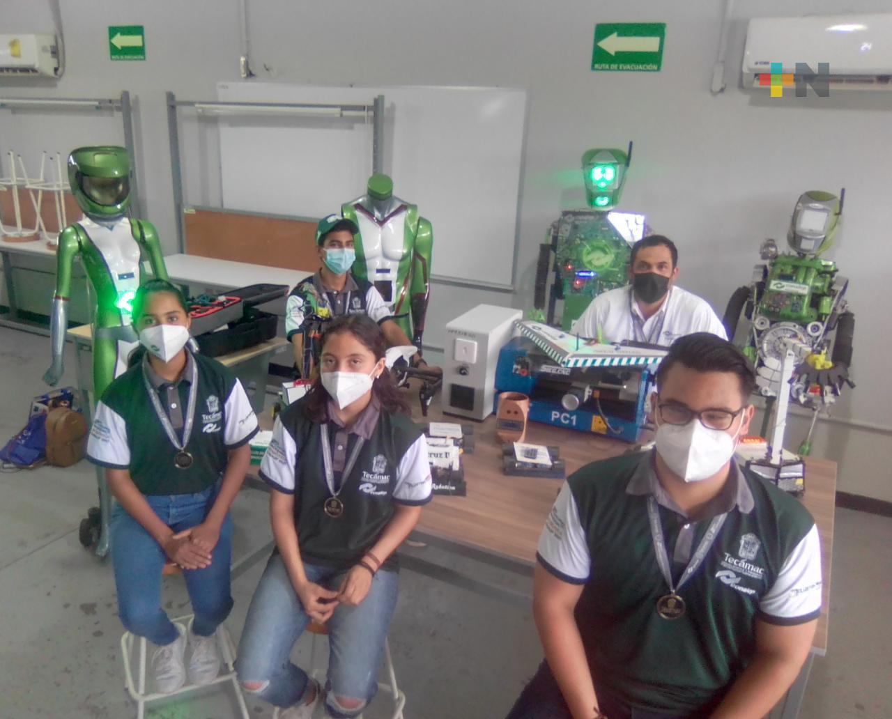 Estudiantes ganadores de robótica del Conalep Veracruz competirán en Estados Unidos y Japón