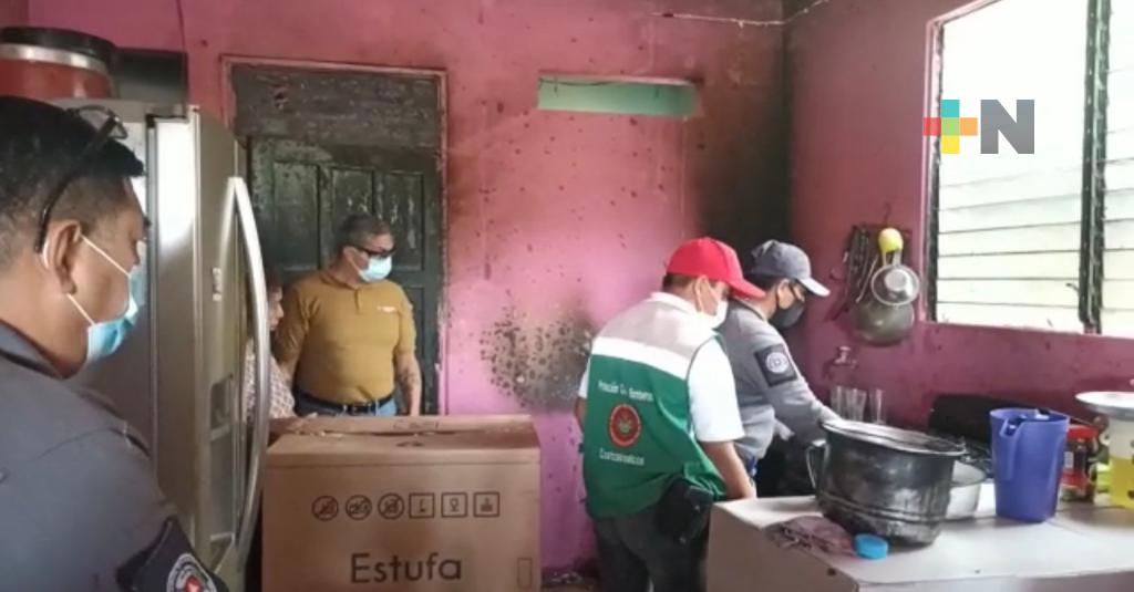 Alcaldía de Coatzacoalcos proporciona apoyo a familia afectada por explosión