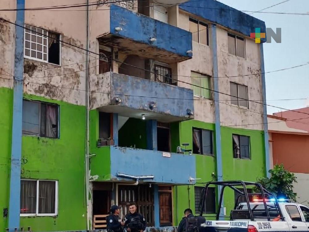 Fuga de gas provocó flamazo en departamento de Coatzacoalcos