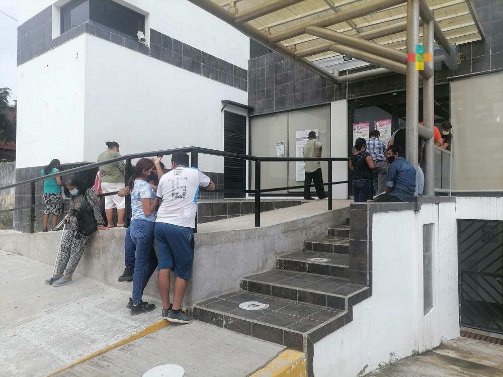 INE invita a población del sur de Veracruz a renovar credencial de elector