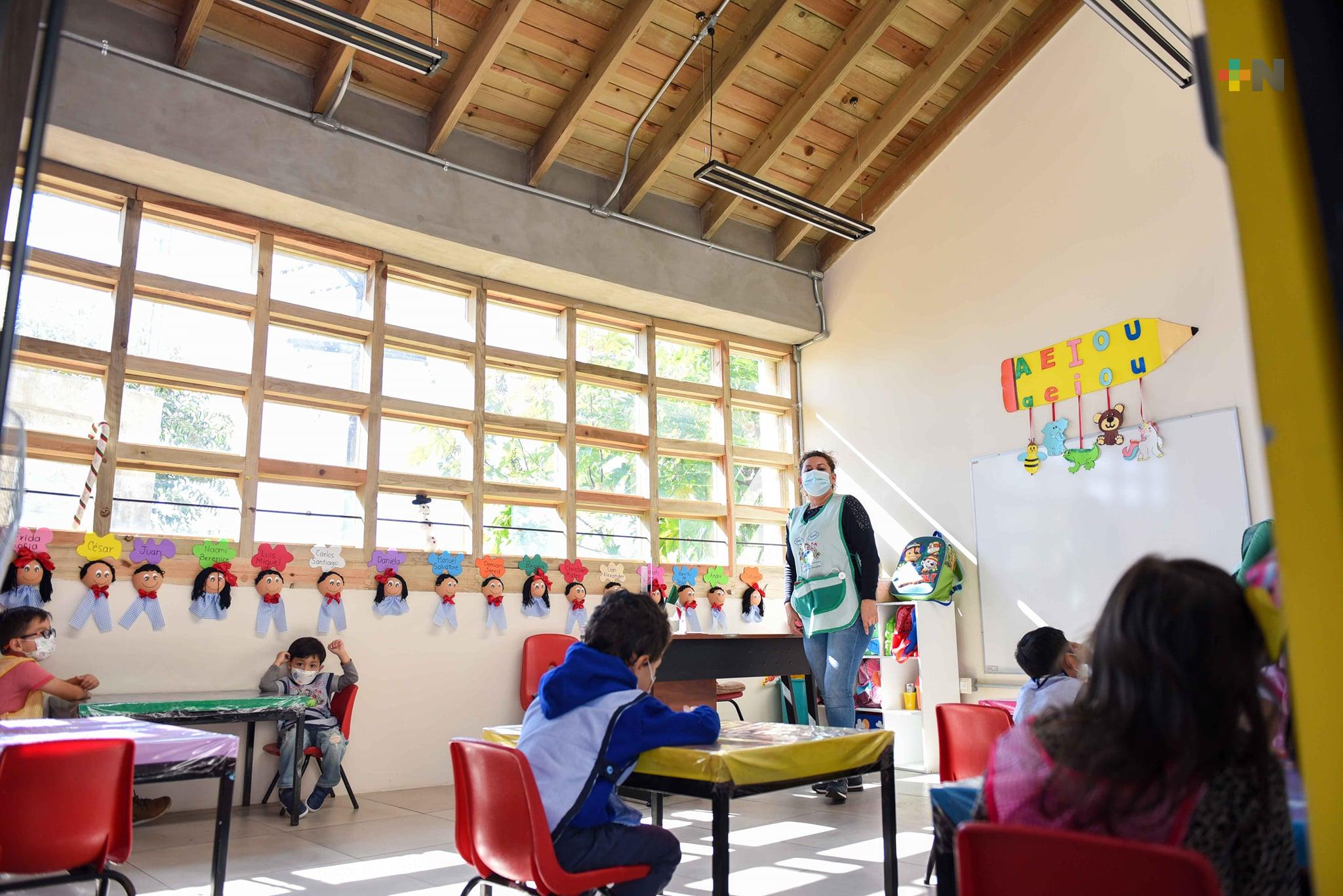 Valida SEV planes de estudio de escuelas normales de Tantoyuca, Tuxpan y Xalapa