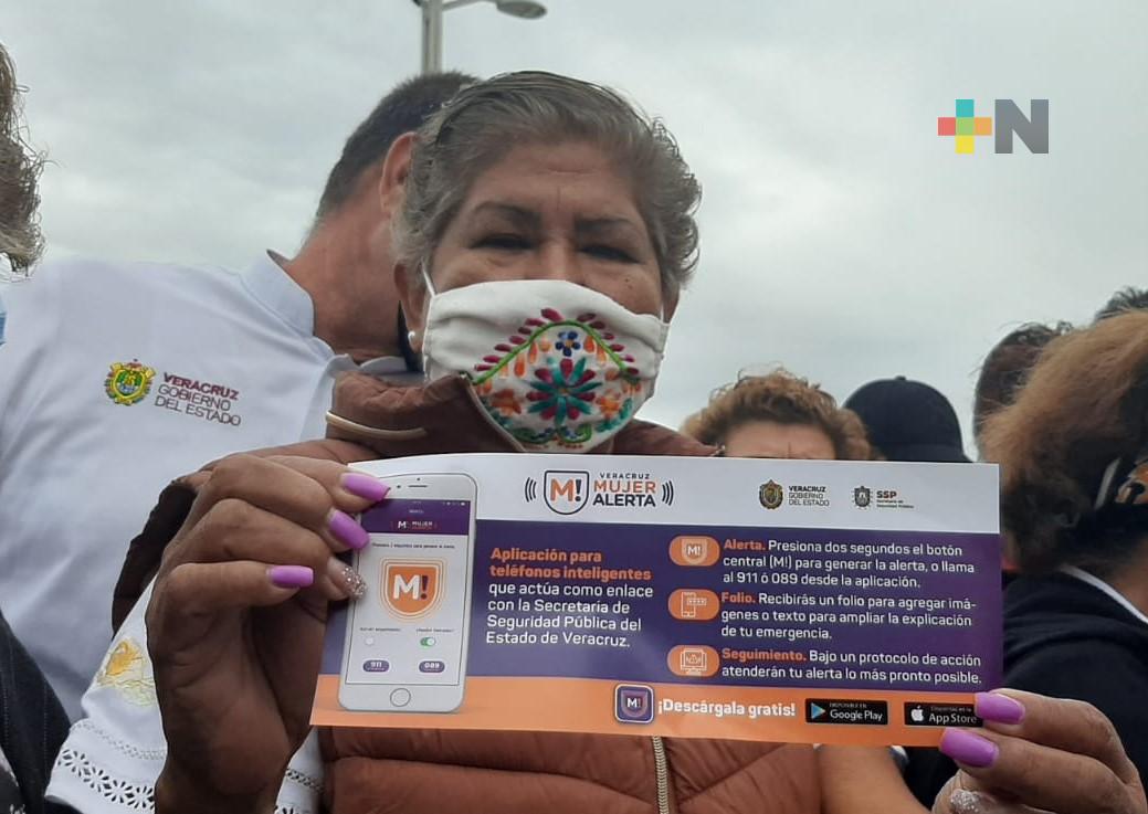 Promocionan aplicación Mujer Alerta en taxis de Veracruz-Boca del Río