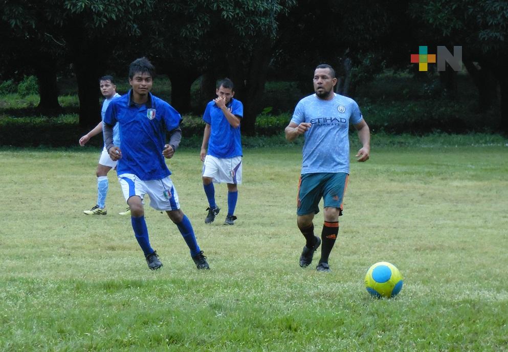 Colonia Muñoz y Cerro Gordo por el pase a la final en Chicuasen