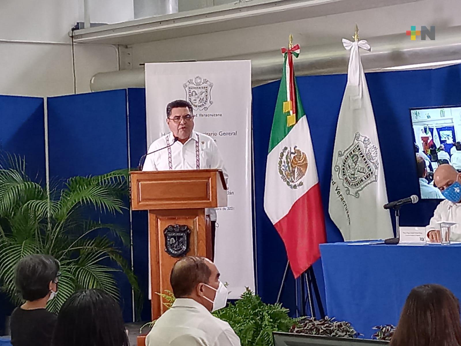 Rinde informe de labores vicerrector de UV Coatzacoalcos-Minatitlán