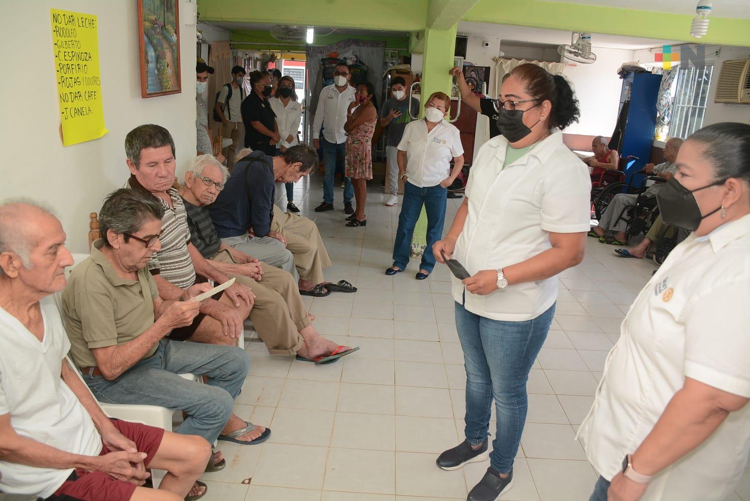 Clínica Paul Harris y CEULVER beneficiaron con lentes graduados a adultos mayores del Asilo Cogra