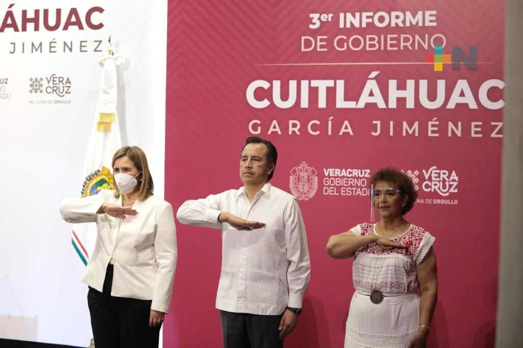 En Veracruz mujeres ya pueden soñar y realizarse libremente: Gobernador