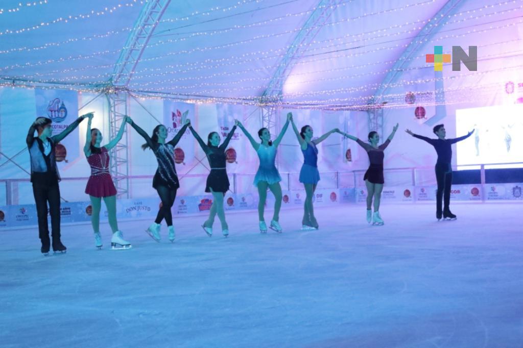 Inaugura Gobernador Festival «Orgullo Navideño» en Coatepec