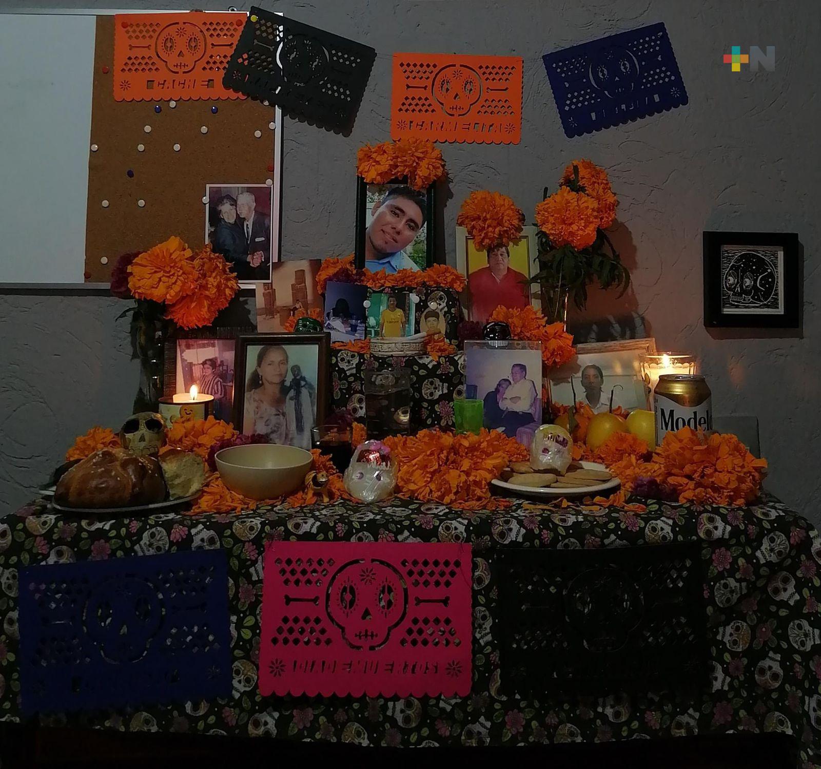 Veracruzanos destinarán hasta dos mil pesos para altar del Día de Muertos