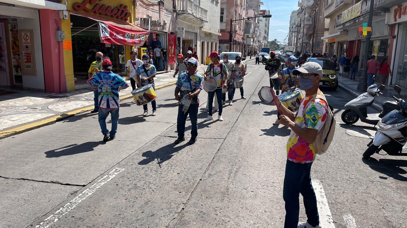 Con música y baile exigen se realice el Carnaval de Veracruz 2022