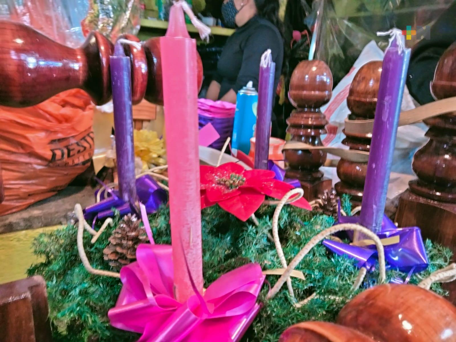 Ya ofertan coronas de Adviento y tradicionales nacimientos en mercado Jáuregui