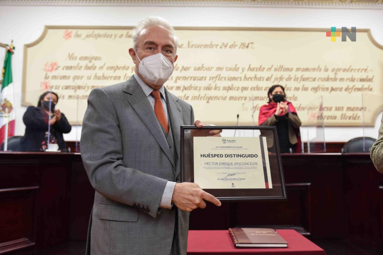 Senador Héctor Vasconcelos, Huésped Distinguido de Xalapa