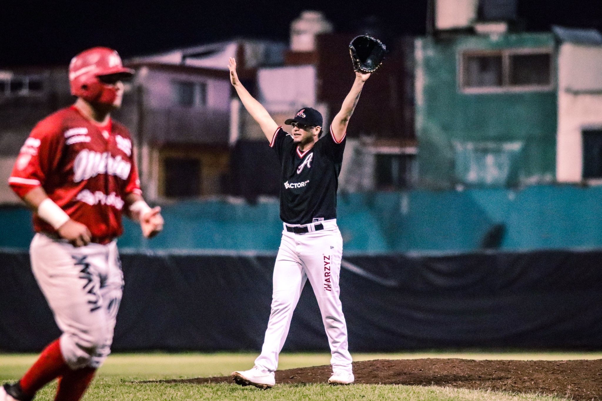 El Águila-Leones venció a los Diablos y avanza a la Final Zona Sur de la LIM