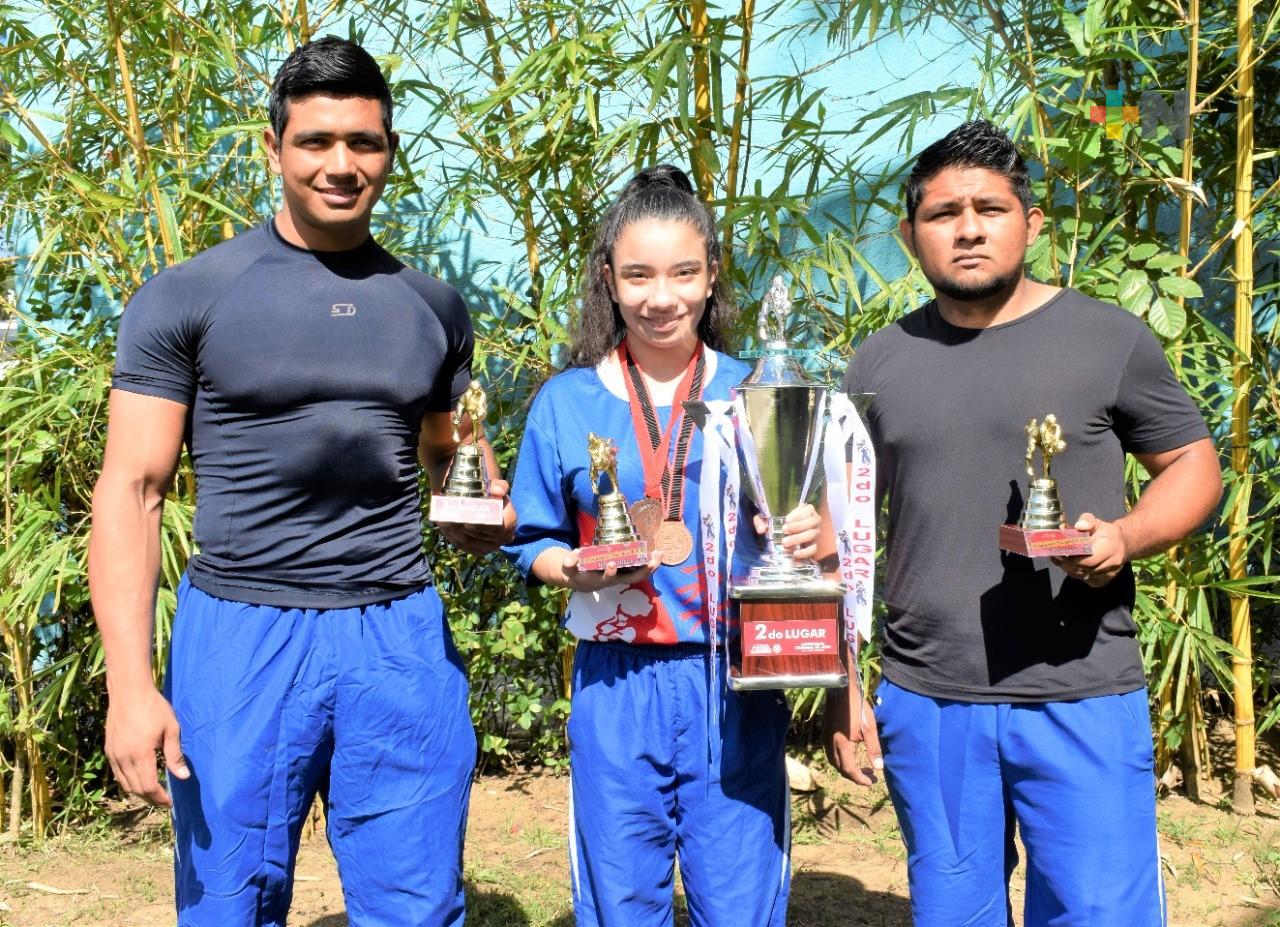 Cinco medallas colectan judocas de Coatza en torneo Gabriel Goldschmied