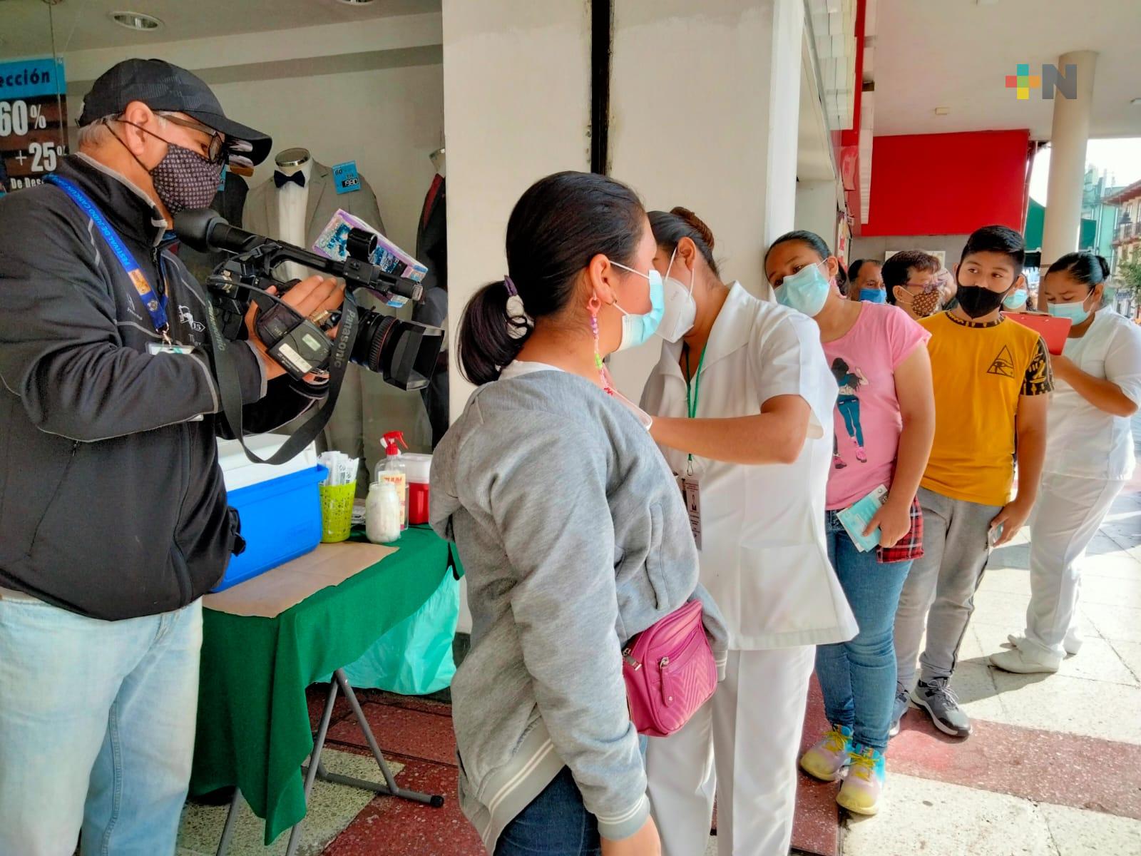Con gran aceptación continúa vacunación contra la influenza en Xalapa y otros municipios