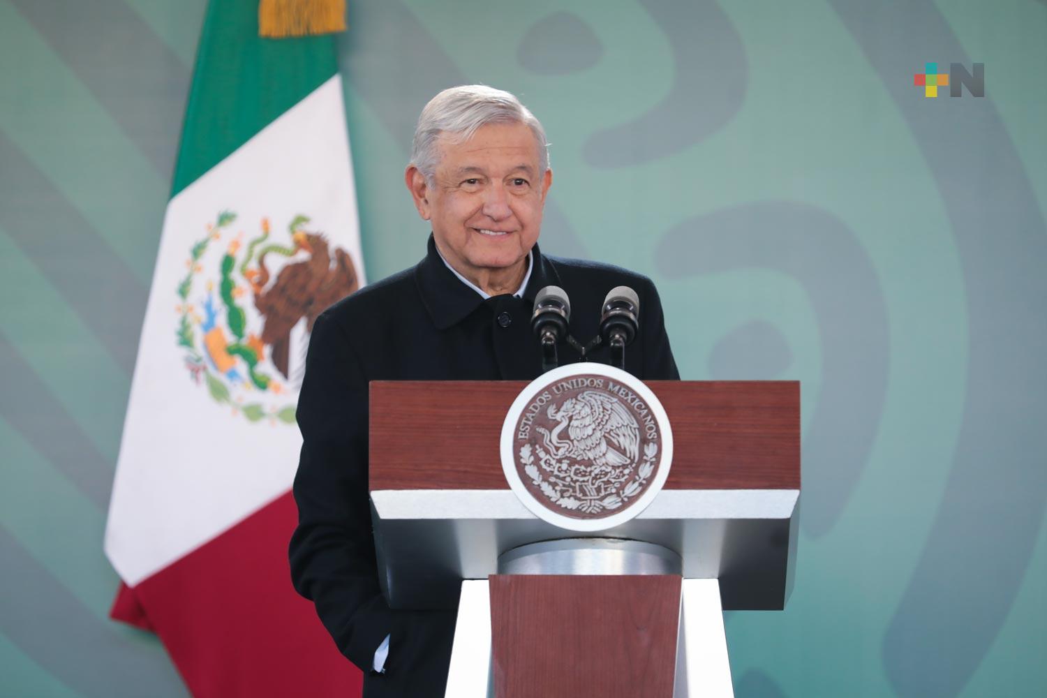 Programas sociales atienden causas de la inseguridad, afirma AMLO