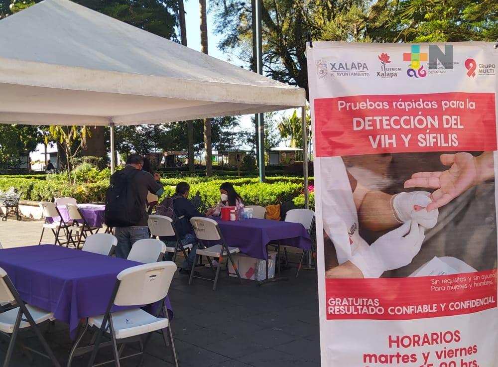 Realizan pruebas rápidas para detección de VIH y sífilis en parque Juárez