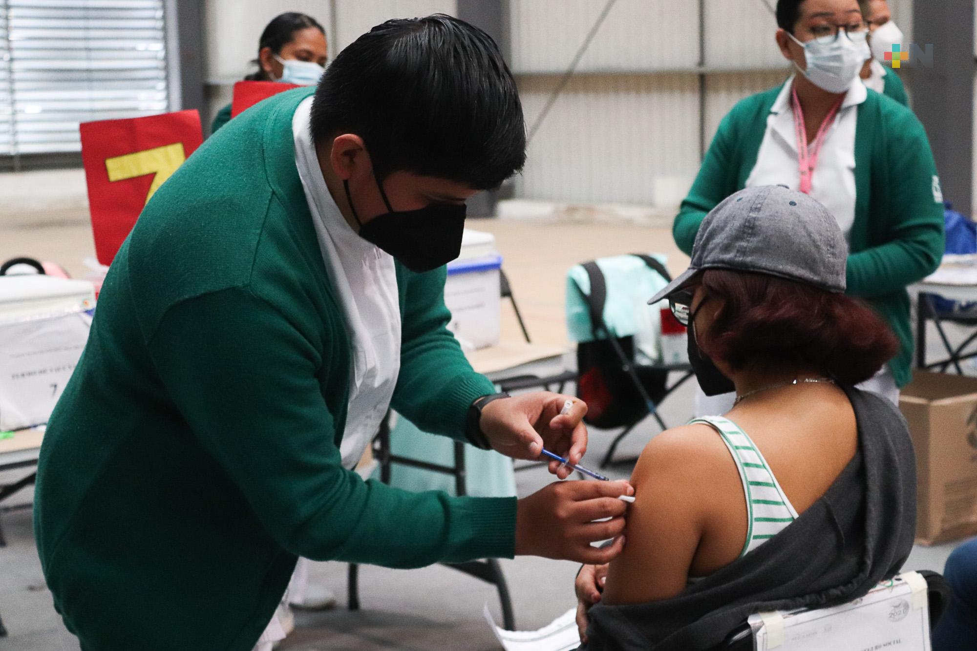 Martes 15 de febrero inicia vacunación de refuerzo en Xalapa