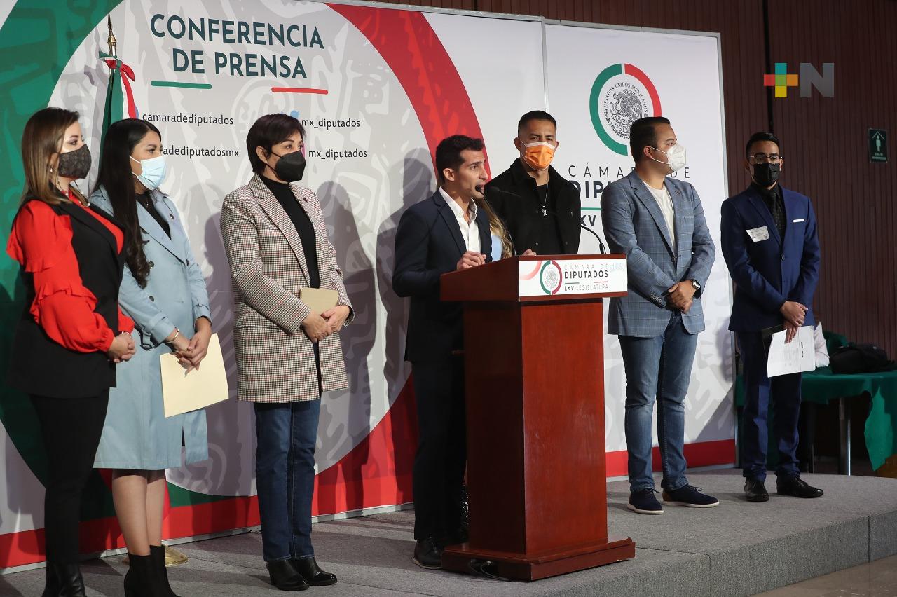Presenta integrantes de la Comisión de Juventud iniciativa para crear la Ley General de Juventudes