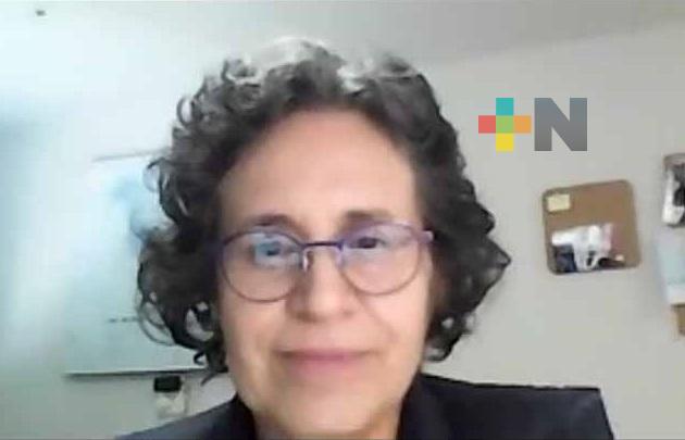 La poesía está más viva que nunca: Martha Elena Munguía