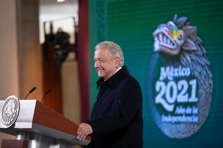 Votar en contra de reforma eléctrica, es dejar que sigan robando, afirma el presidente