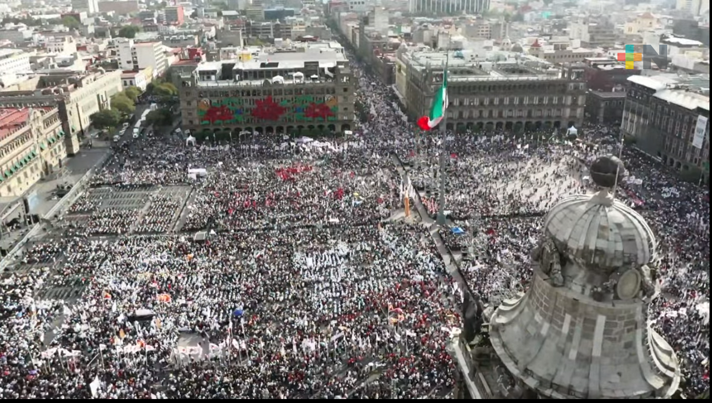 Con zócalo lleno, AMLO celebra 3 años en la Presidencia