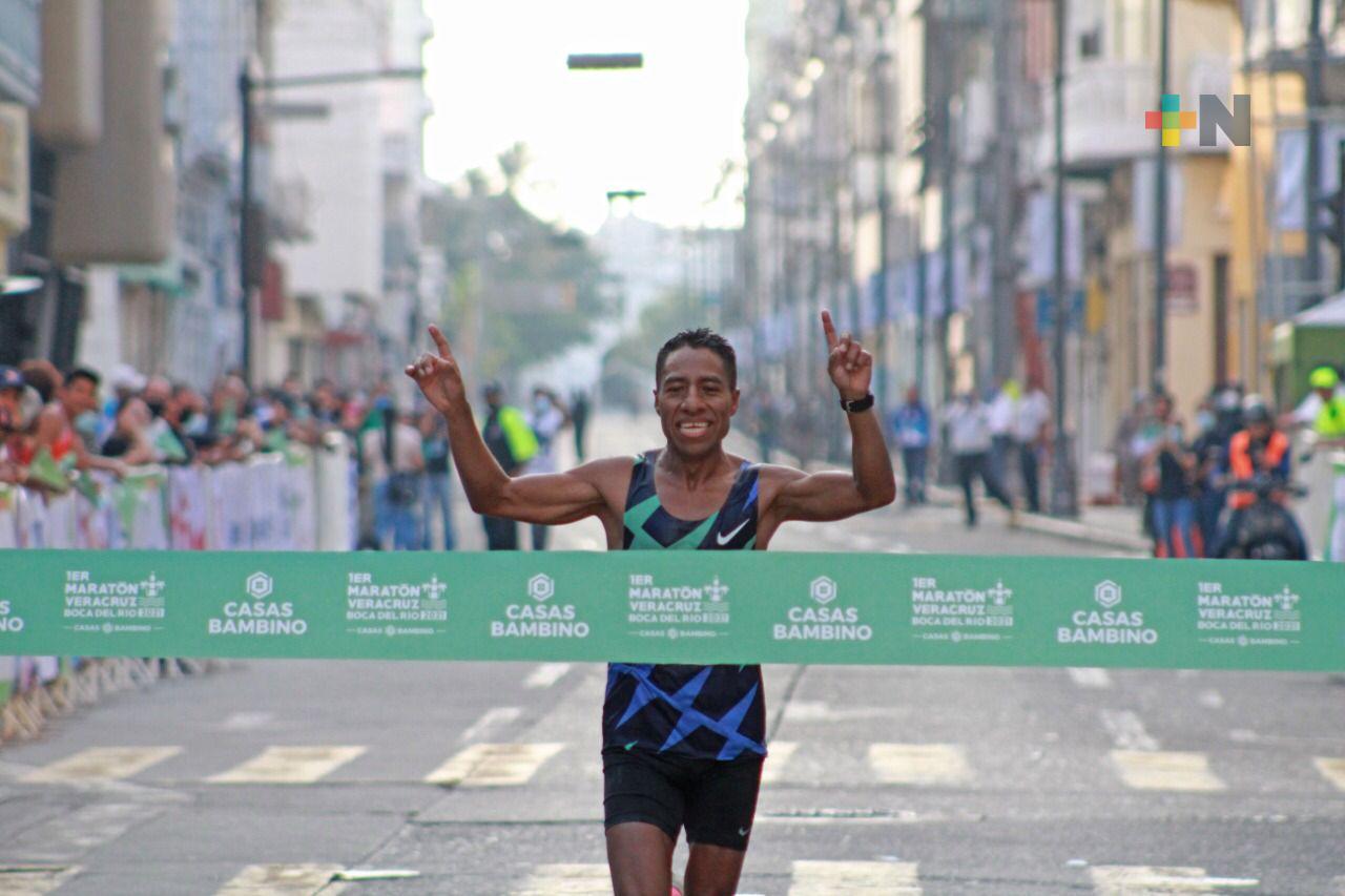 José Juan Santamaría ganó la primer edición del Maratón Veracruz-Boca del Río