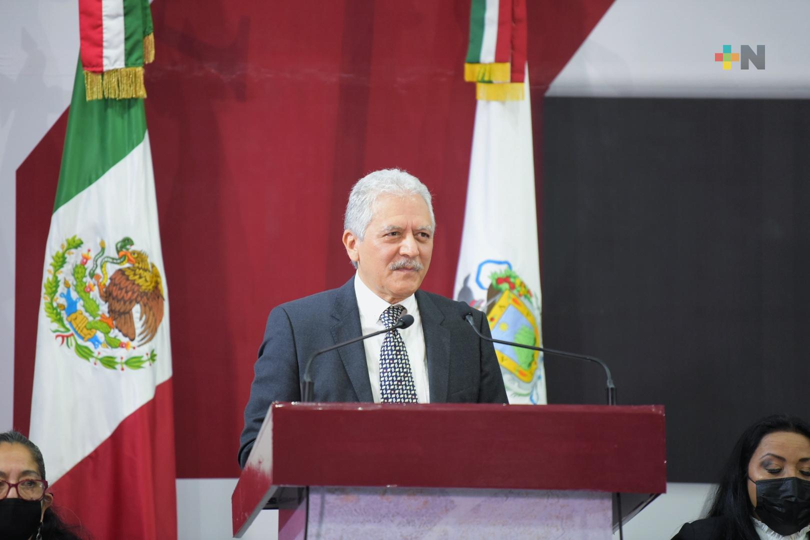 Rinde cuarto informe de labores alcalde xalapeño Hipólito Rodríguez